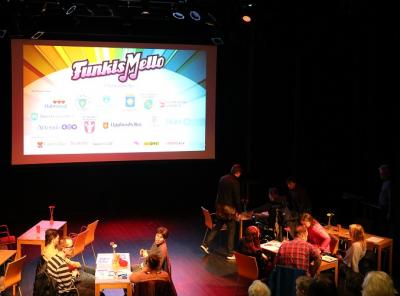 Premiär! Funkismello livesändes på stor duk i Kulturhuset.