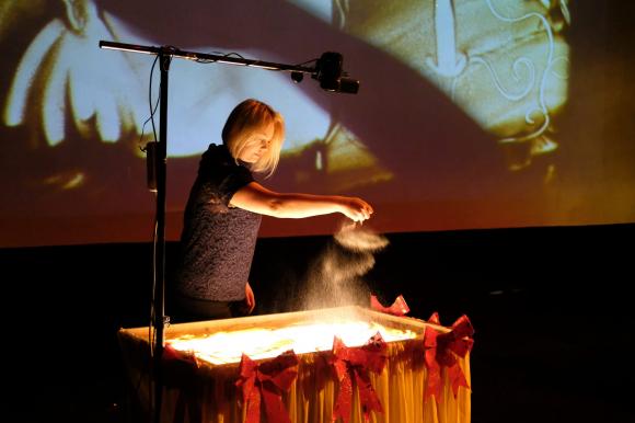 Irina gör en del föreställningar också, både i konsertform där musiken \