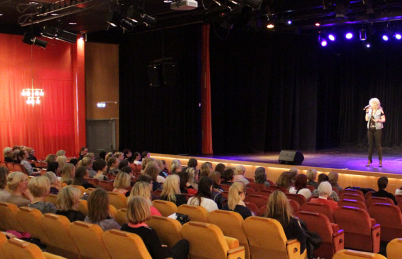 Drygt 100 kvinnor i blandad ålder deltog i den lyckade Inspirationsdagen i Kungsängen. 