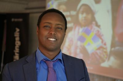 Ahmed Abdirahman, grundare av Järvaveckan, var inbjuden till Trygghetsseminariet för att dela med sig av sina erfarenheter av samverkan mellan näringsliv och lokalsamhälle.